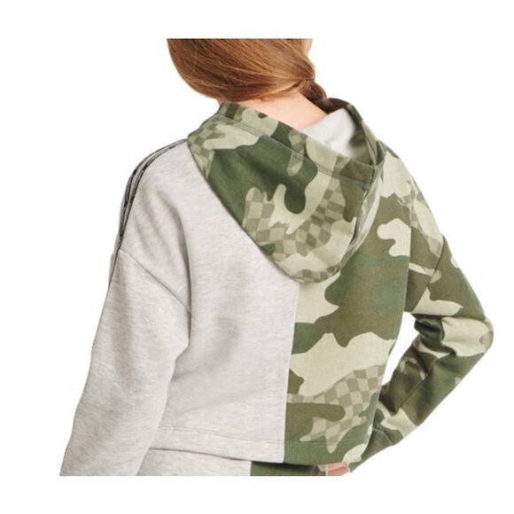 3 Piece girls clothing Size 5/6.  1 Outfit & 1 Justice Hoodie Camo Green Purple - Picture 4 of 9